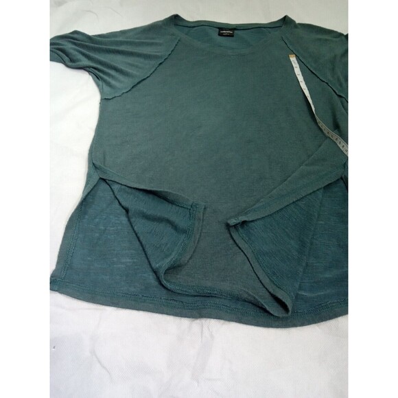 Wallflower Green Small 3/4 Sleeve V Neck - Picture 10 of 12